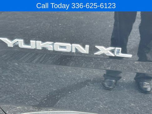 Used 2018 GMC Yukon XL SLT w/ Open Road Package AWD/4WD image 11