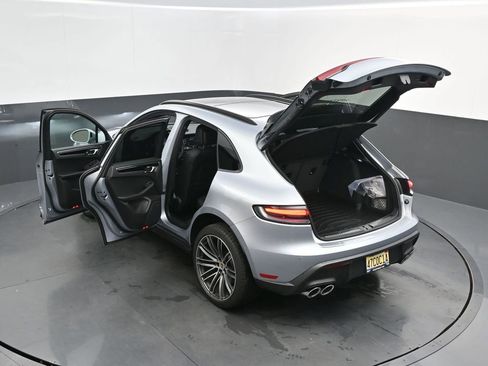 New 2026 Porsche Macan image 41
