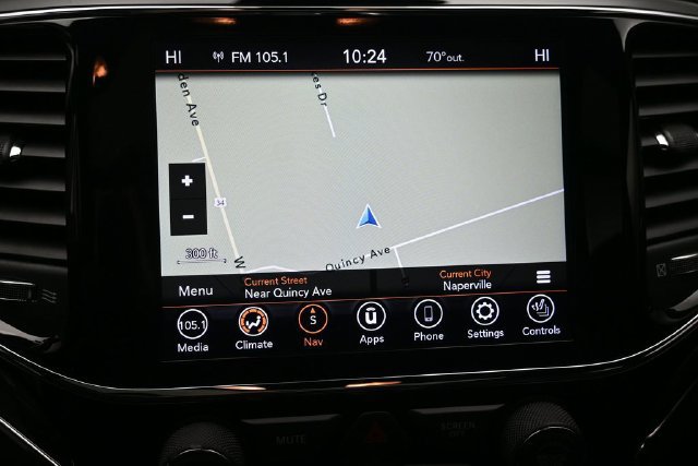 Used 2020 Jeep Grand Cherokee Overland AWD/4WD image 16