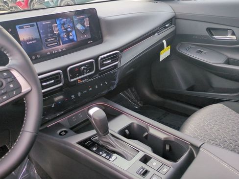 New 2026 Nissan Sentra SV w/ SV Convenience Package FWD image 22