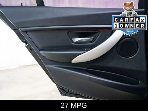 Used 2017 BMW 320i Sedan RWD image 22
