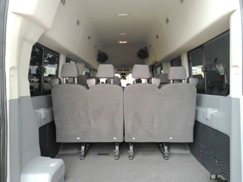 Used 2018 Ford Transit 350 XLT RWD image 10