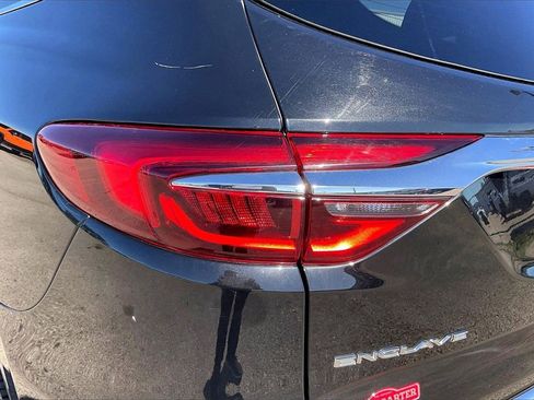 Used 2020 Buick Enclave Essence image 20