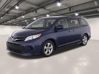 Used 2020 Toyota Sienna LE w/ LE Preferred Package FWD video 1