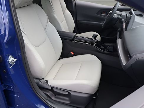 Certified 2026 Toyota Prius XLE FWD image 15