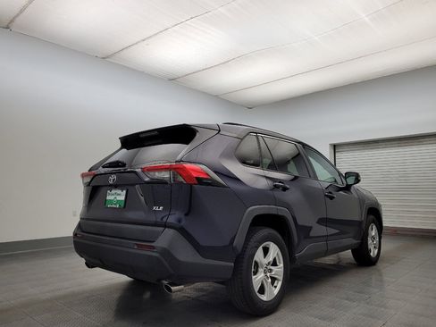 Used 2021 Toyota RAV4 XLE image 9