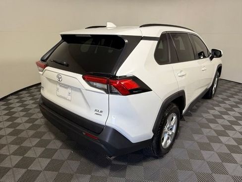 Used 2019 Toyota RAV4 XLE AWD/4WD image 6