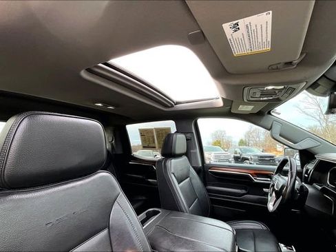 Used 2023 GMC Sierra 1500 Denali w/ Denali Reserve Package image 24
