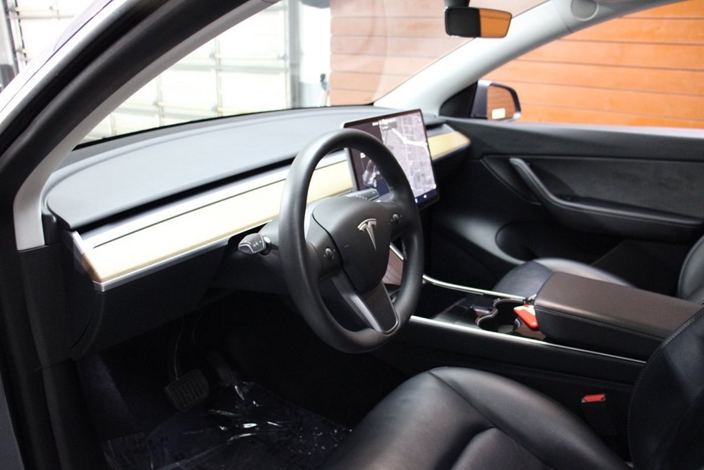 Used 2020 Tesla Model Y Long Range AWD/4WD image 17