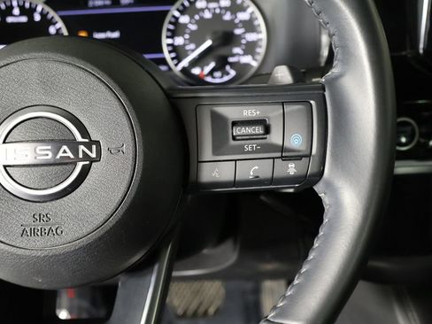Used 2024 Nissan Pathfinder SV AWD/4WD image 39