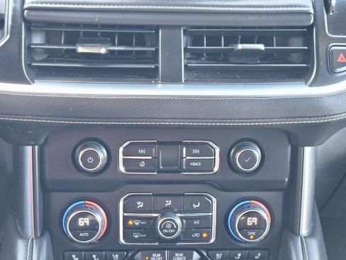 Used 2023 Chevrolet Suburban Premier image 24