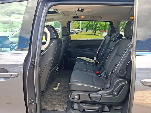 Certified 2026 Honda Odyssey Elite image 11