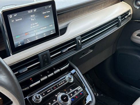 Used 2022 Lincoln Corsair Reserve w/ Equipment Group 201A image 33