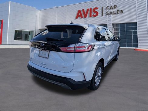 Used 2024 Ford Edge SEL image 6
