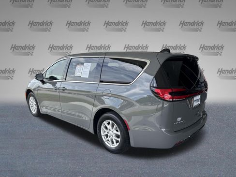 Used 2025 Chrysler Pacifica Select FWD image 33