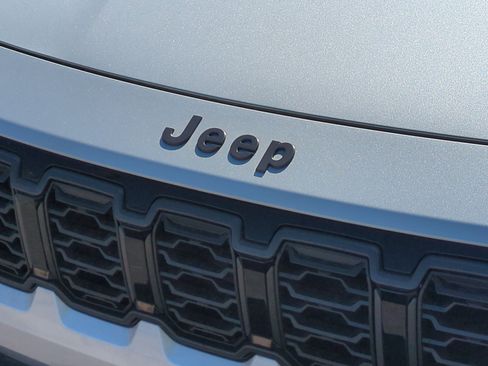 New 2026 Jeep Cherokee Limited AWD/4WD image 23
