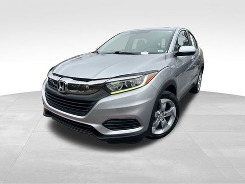 Used 2019 Honda HR-V LX image 9