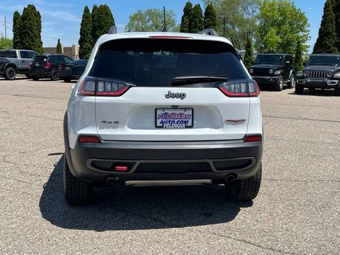 Used 2019 Jeep Cherokee Trailhawk w/ Cold Weather Group AWD/4WD image 4
