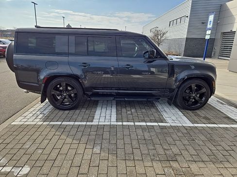 Certified 2025 Land Rover Defender 130 V8 image 4