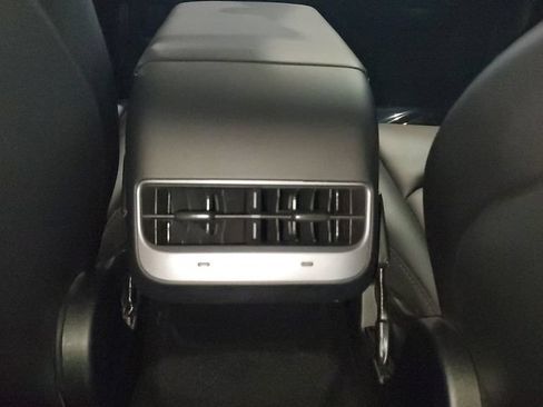 Used 2023 Tesla Model Y Long Range AWD/4WD image 13