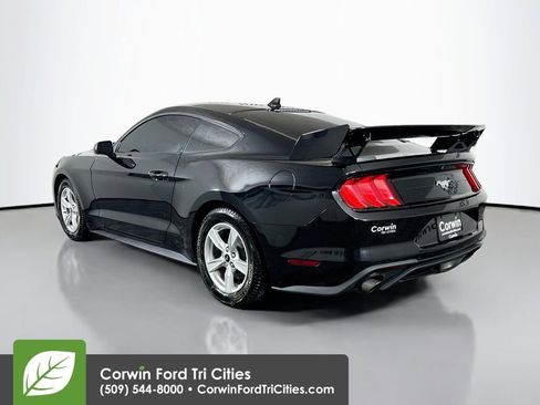 Used 2020 Ford Mustang Coupe image 11