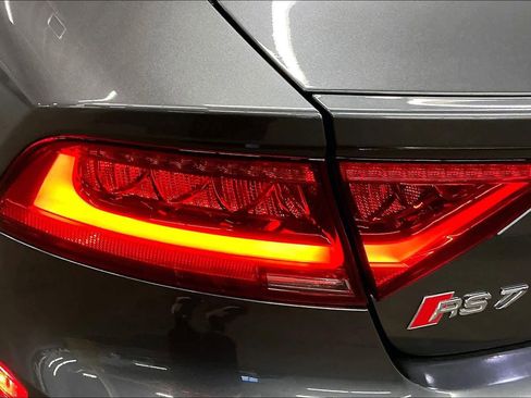 Used 2014 Audi RS 7 Prestige image 32