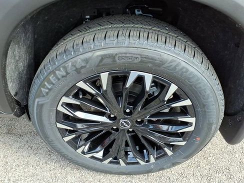 New 2026 Nissan Rogue SV image 4