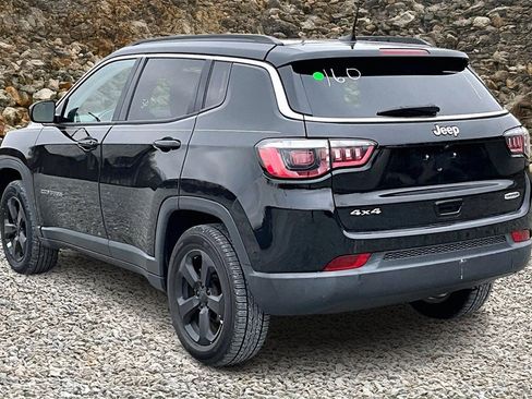 Used 2018 Jeep Compass Latitude w/ Popular Equipment Group image 11