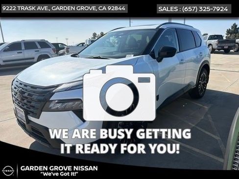 Certified 2026 Nissan Rogue Dark Armor FWD image 1
