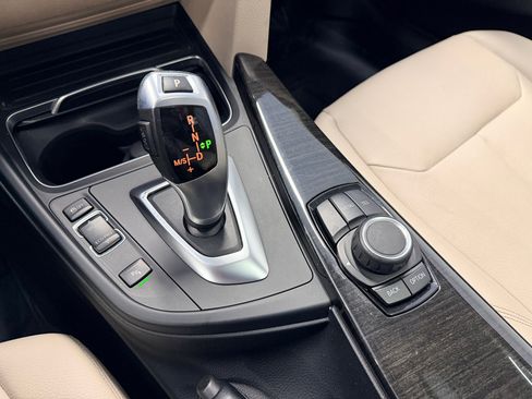 Used 2016 BMW 320i Sedan image 35