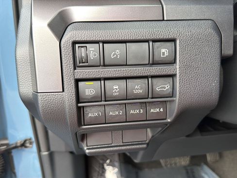 Used 2025 Toyota 4Runner TRD Off-Road Premium AWD/4WD image 20