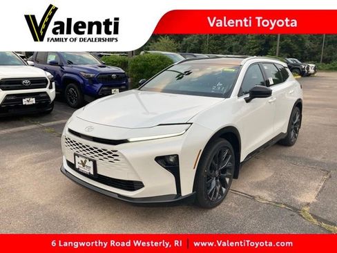 New 2025 Toyota Crown Signia image 1