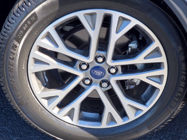 Used 2021 Ford Escape SEL w/ Technology Package AWD/4WD image 11