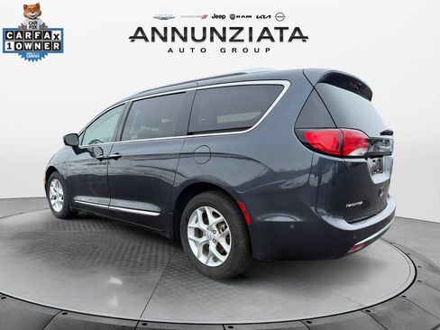 Used 2020 Chrysler Pacifica Touring-L Plus w/ Tire & Wheel Group FWD image 3