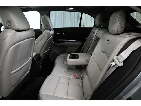 Used 2023 Cadillac XT4 Luxury w/ Cold Weather Package FWD image 26