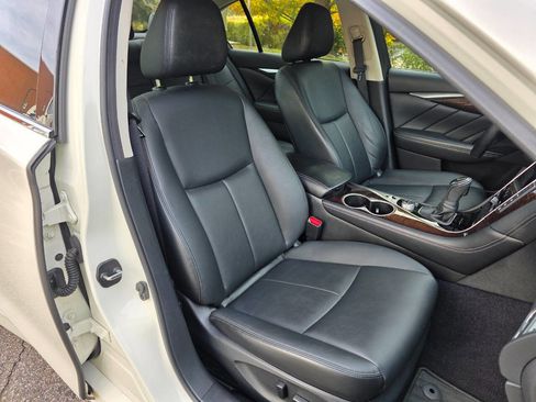 Used 2018 INFINITI Q50 Luxe w/ Essential Package (3.0T Luxe) image 38