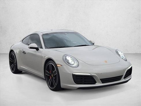 Used 2019 Porsche 911 Carrera 4S AWD/4WD image 3