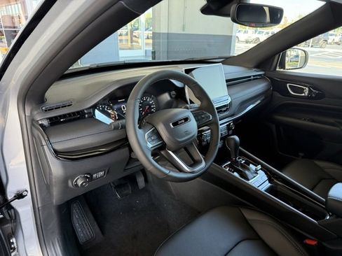 New 2026 Jeep Compass Limited image 13