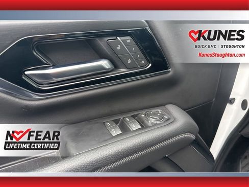 Used 2025 GMC Yukon XL Denali image 20