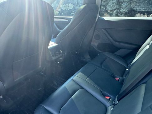 Used 2022 Tesla Model Y Performance image 56