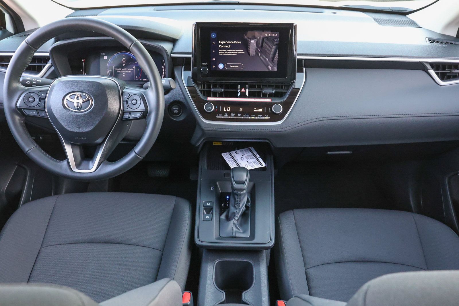 Used 2026 Toyota Corolla Cross LE FWD image 2