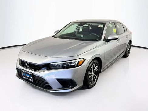 Used 2024 Honda Civic LX image 3