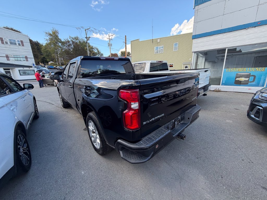 Used 2021 Chevrolet Silverado 1500 Custom AWD/4WD image 3