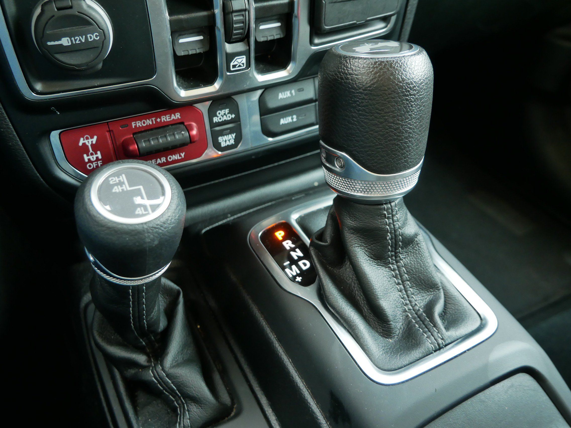 Used 2024 Jeep Wrangler Unlimited Rubicon AWD/4WD image 15