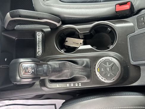 Used 2023 Ford Bronco Outer Banks image 25