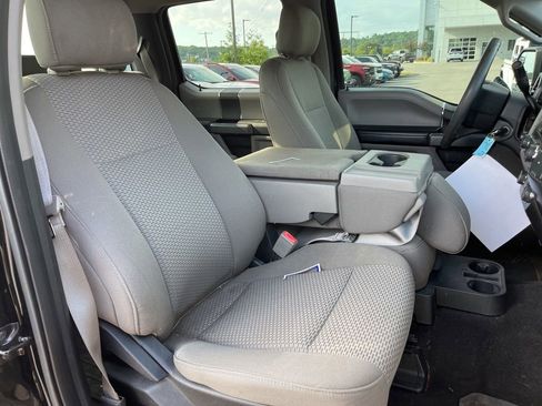 Used 2018 Ford F150 XLT AWD/4WD image 11