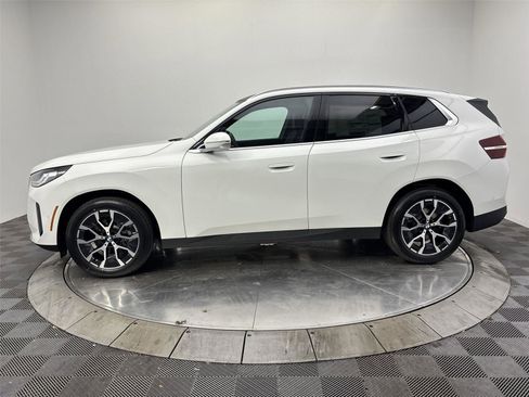 Used 2026 BMW X3 xDrive30 w/ Convenience Package image 16