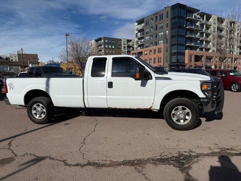 Used 2016 Ford F250 XLT w/ XLT Interior Package image 2