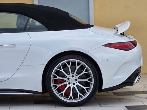 Used 2022 Mercedes-Benz SL 55 AMG 4MATIC image 8