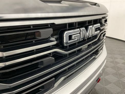 Used 2022 GMC Sierra 1500 AT4 AWD/4WD image 11